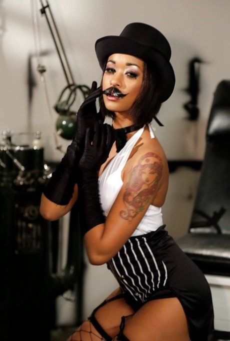 Skin Diamond niezła aktorka archiwum