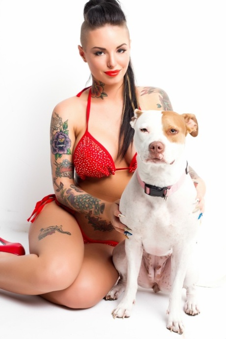 Christy Mack modelka erotyczna fotka