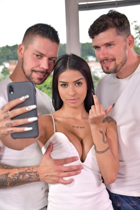 wielkie cycki reality show pornograficzny erotyk galerie